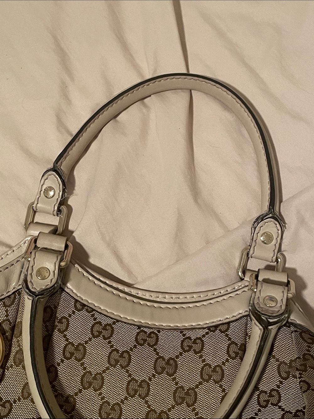 Gucci “Sukey” Beige GG Canvas Tote with Cream Trim and Gold Ring - Picture 10 of 15